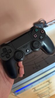 PlayStation 4 Pro 1TB - 3