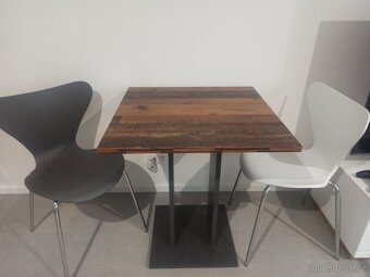 Stůl a židle - 3