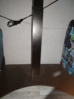 Elektricky stavitelný pracovní stůl, kancelářská židle - 3