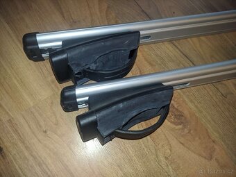 Příčníky a síťka RAV4 originální - 3