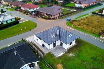 Prodej rodinného domu 7+1, Pohořelice - 3