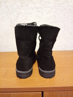 Prodám kotníčkové boty černé barvy vel.37 - 3