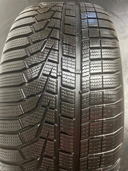 235/50 R19 Hankook Zánovní zimní pneu - 3