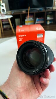Objektiv Sony FE 85mm f/1.8 - 3