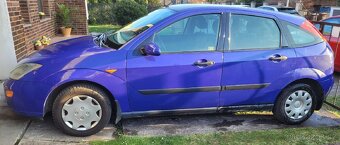 Focus 1.6i hatchback - 3