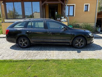 ŠKODA SUPERB KOMBI 2013 2.0TDI AMBITION - FACELIFT - 3