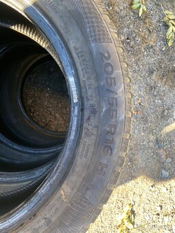 Prodám pneu 205/55r16 - 3