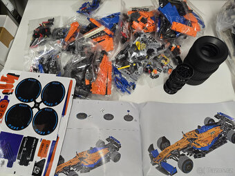 Stavebnice Technic Závodní auto McLaren F1 (náhrada) - 3