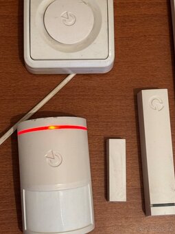 Jablotron JA-103K, JA-154E, JA-110A + další - 3