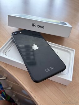 Apple iPhone SE 2020 (gen 2) Black 64GB model A2783 - 3