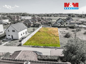 Prodej pozemku k bydlení, 739 m², Libiš, ul. Na Pěšinách - 3