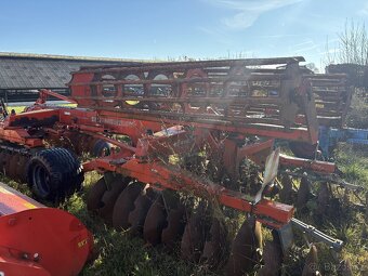 Diskový podmítač KUHN DISCOVER XM44/660 - 3