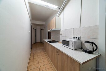 Pronájem — pokoj pro pár, Žižkově - 3