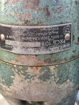 Vrtačka se stojanem - 3