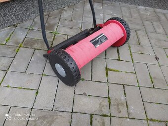 VŘETENOVÁ SEKAČKA EINHELL GC-HM 40 - 3