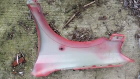 Prodám pravý přední blatník Opel Astra G - 3