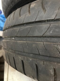 Letni pneu 185/65 R15 michelin - 3