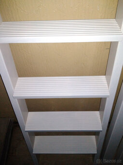 Schůdky ze dřeva o 6 příčkách - 3