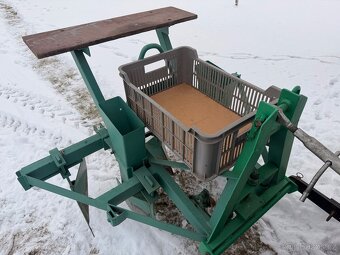 Sazeč na brambory za malotraktor - 3