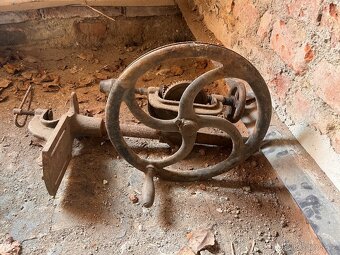 Rucni stojanova vrtačka - 3