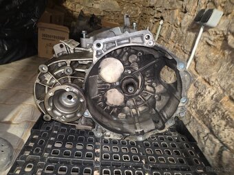 Prodám převodovku z Octavie 2 RS - benzín - 3
