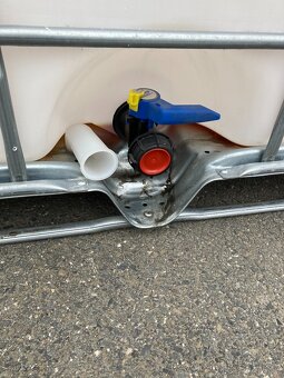 IBC kontejner 1000 L - 3