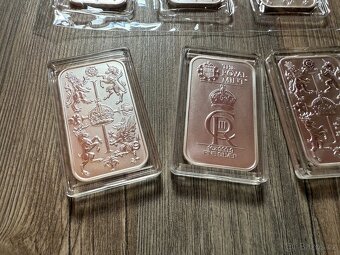 Stříbrný slitek 1oz Korunovace Karel III Royal Celebration - 3