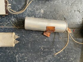 Levně prodám starší elektromateriál - 3