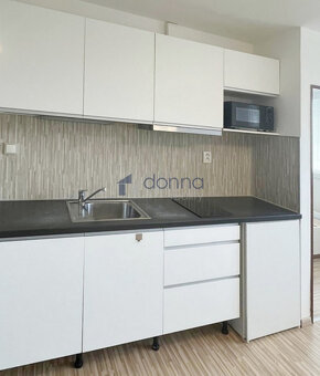 Pronájem bytu 2+kk, 38m², Praha 8 - Střížkov, ul. Červenkova - 3