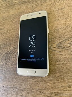 Samsung SM-A320 GOLD - 3