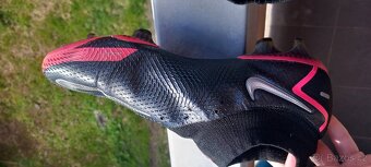 Kopačky Nike Phantom GT Elite Dynamic Fit FG černo růžové - 3