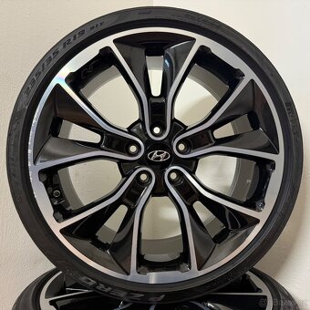 HYUNDAI i30 N 5x114,3 R19 ET55+LETNÍ 235/35R19 6/4mm - 3