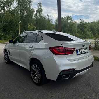 BMW X6 xDrive30d 190 kW – M paket, HUD, R20, Perleť TOP - 3