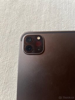 iPad 12.9 (4th generation) - 3