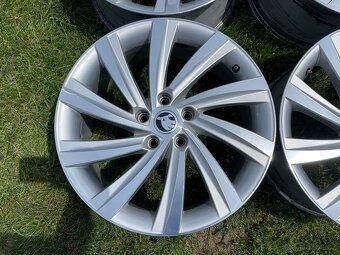 Alu original Škoda r18 perseus octavia - 3
