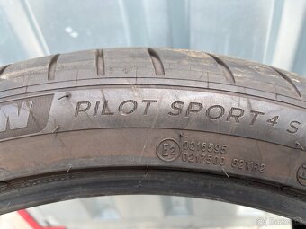 285/35 R22 106Y - 3