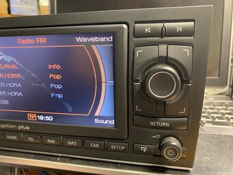 Autorádio Audi Navigation plus RNS-E A4 (vada displeje) - 3