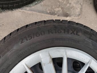 Prodam zimni pneu + plechy Peugeot 5008 - 3