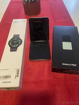 Samsung Z Flip 5 - 3