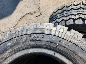 Pneu 31 - 11,50 X 15 - 3