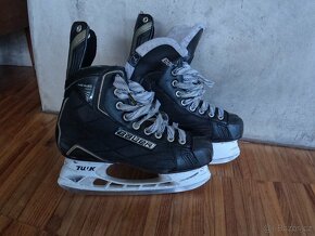 Hokejové brusle - 3