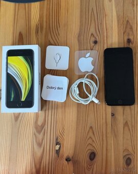 iPhone SE (2020) - 64 GB - 3