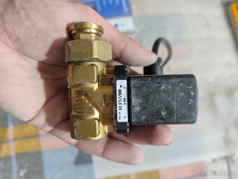 Jednotka na doplnění nádrže dešťové vody RENA - 3