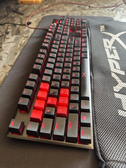 Mechanická herní klávesnice HyperX Alloy FPS - 3