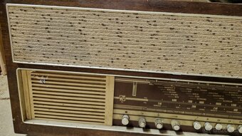 Elektronkové rádio Videoton R4900 - 3
