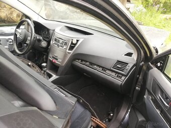Subaru Outback 2.0D díly - 3