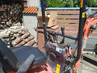 Minirypadlo Kubota k008-3 + přepravní vozík - 3