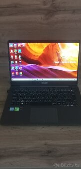 Asus Zenbook Intel i5-7200 U, 8gb ram, GeForce 940MX - 3