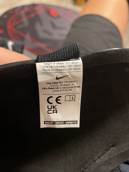 Nike chrániče holení - 3