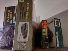 Plastové modely Revell, Zvezda, Italeri, Tamiya + dioramy - 3
